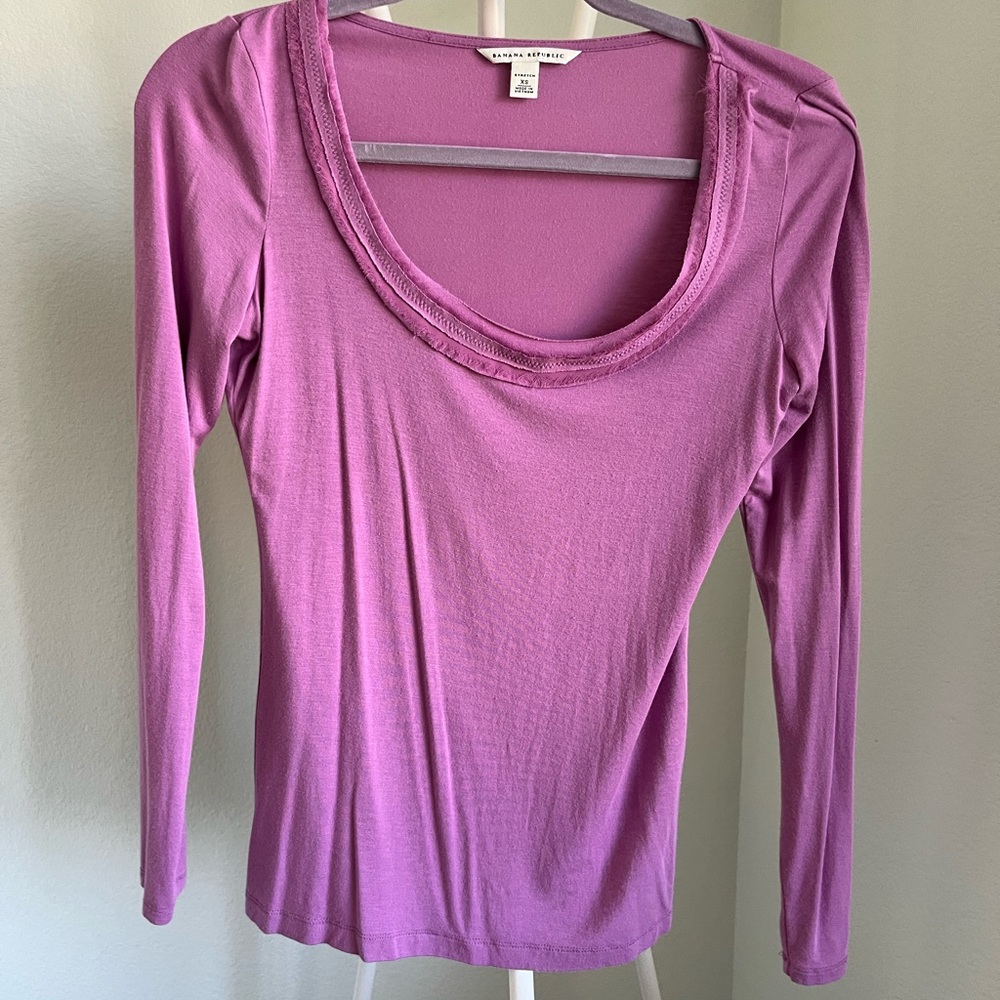 Banana Republic long sleeve top  color:purple